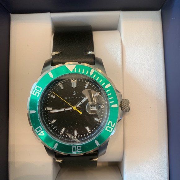 Watch - Picture 2 of 2